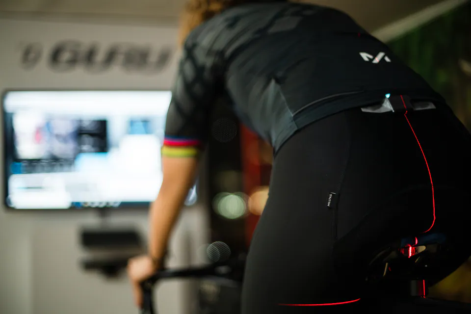 Captura biomecánica con referencia láser durante un BIKEFIT